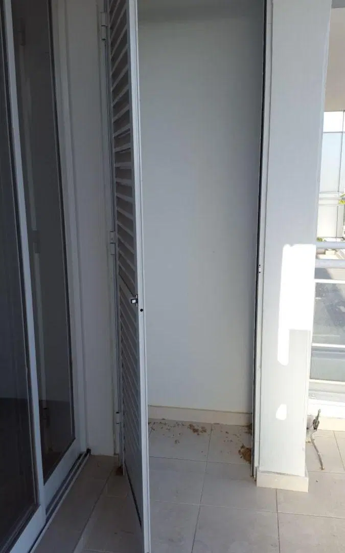 Departamento con 2 dormitorios, al frente con balcón, en alquiler en Echesortu 4