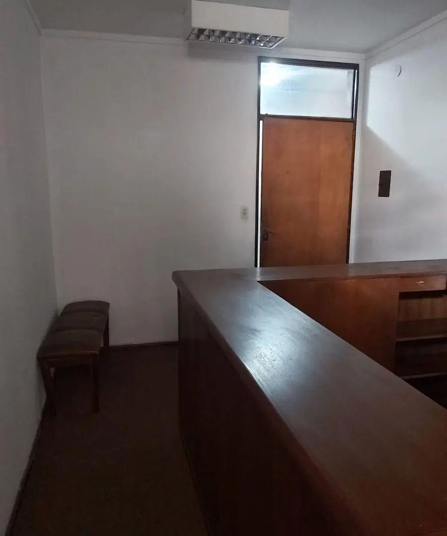 Oficina comercial de 30 m² en alquiler en Centro 3