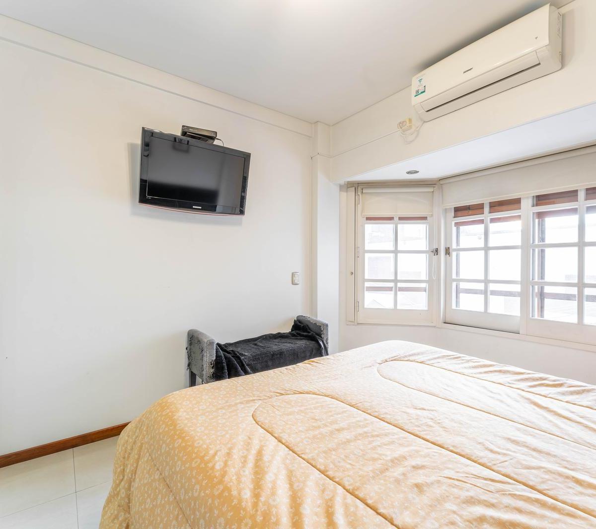 Departamento Venta 4 Ambientes Caballito con Dependencia y Cochera 3