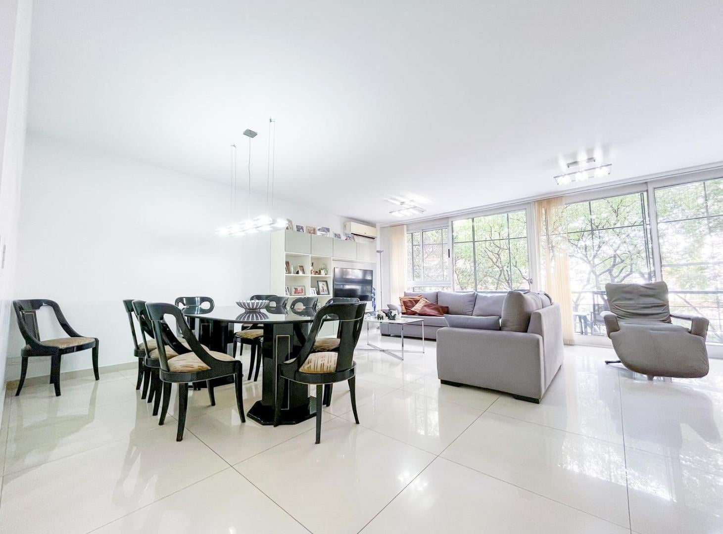 VENTA PISO DE 4 AMBIENTES C/COCHERA EN PALERMO