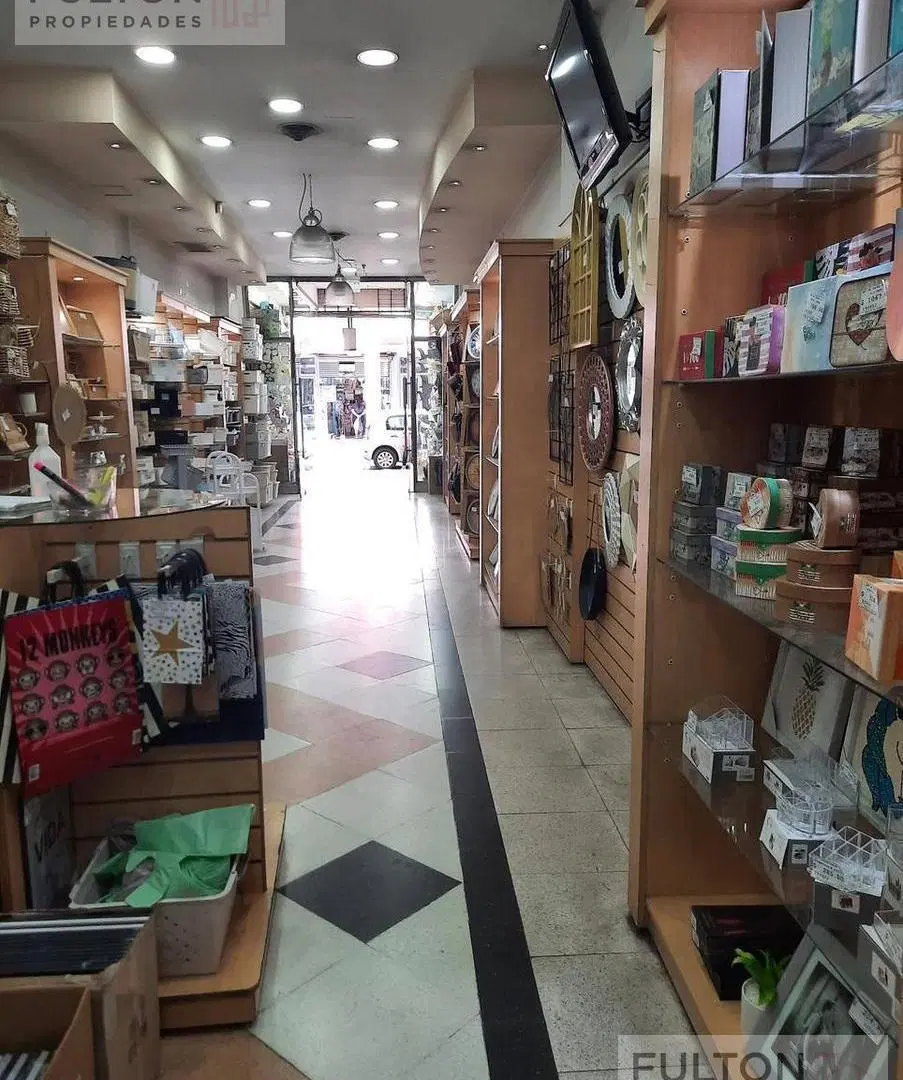VENTA LOCAL EN ONCE. APTO TODO DESTINO SIN EXPENSAS 1