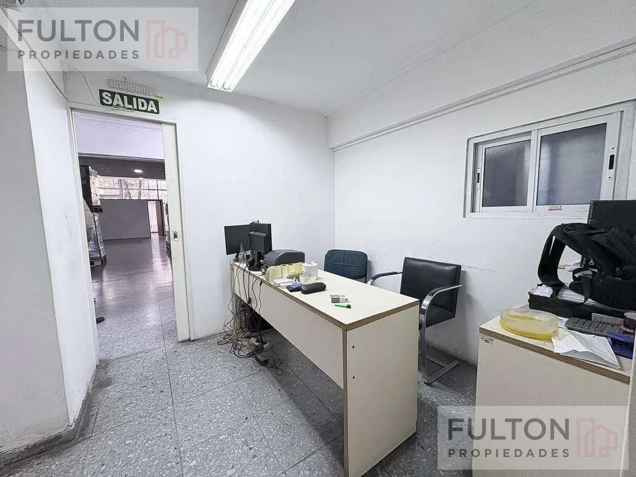 VENTA DE DEPOSITO LOCAL EN CABALLITO NORTE CON ENTRADA DE CAMIONESl 4