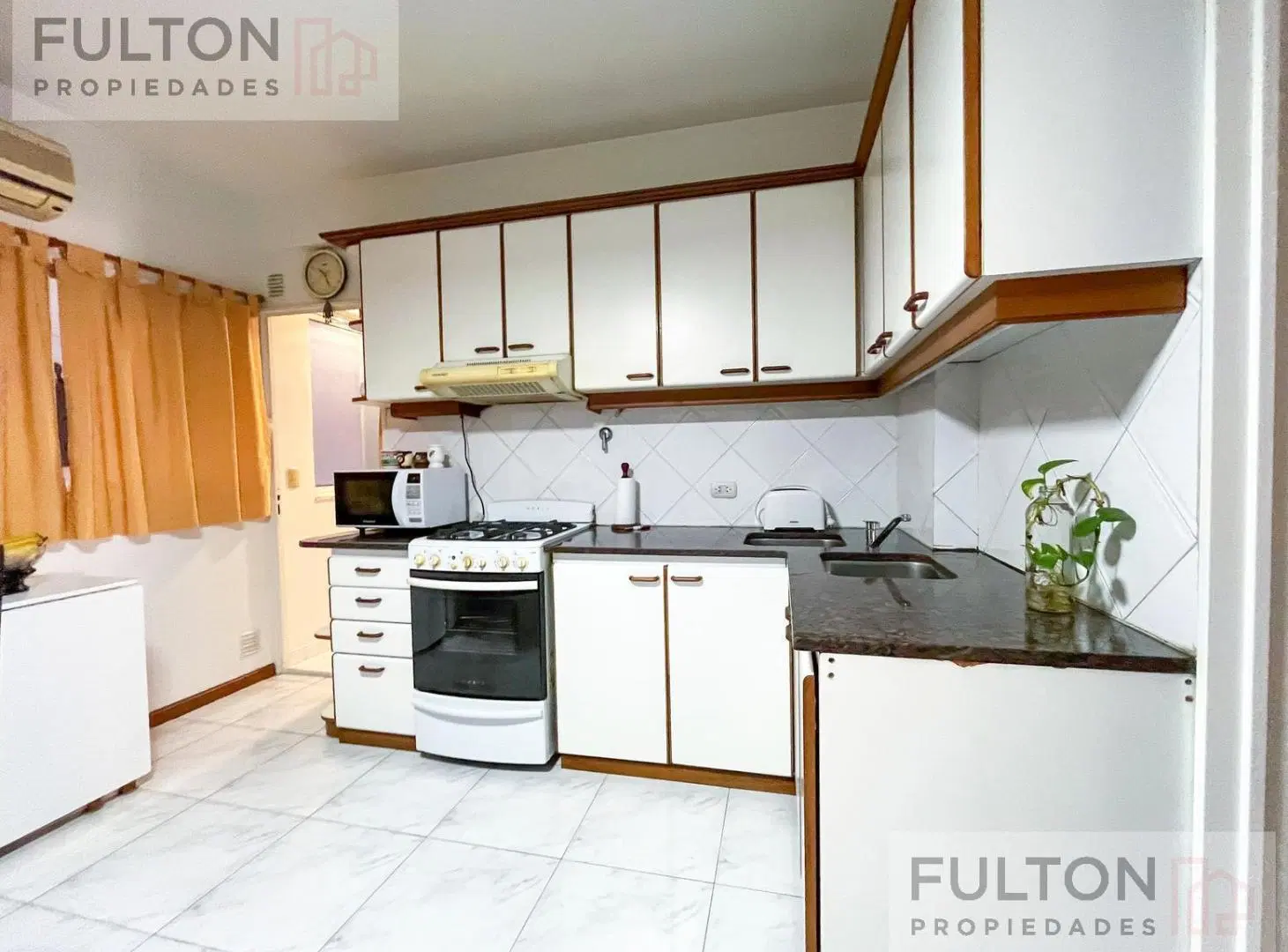 Departamento en  Venta 4 amb, balcón, 2 cocheras, Luminoso, Villa del Parque! 4