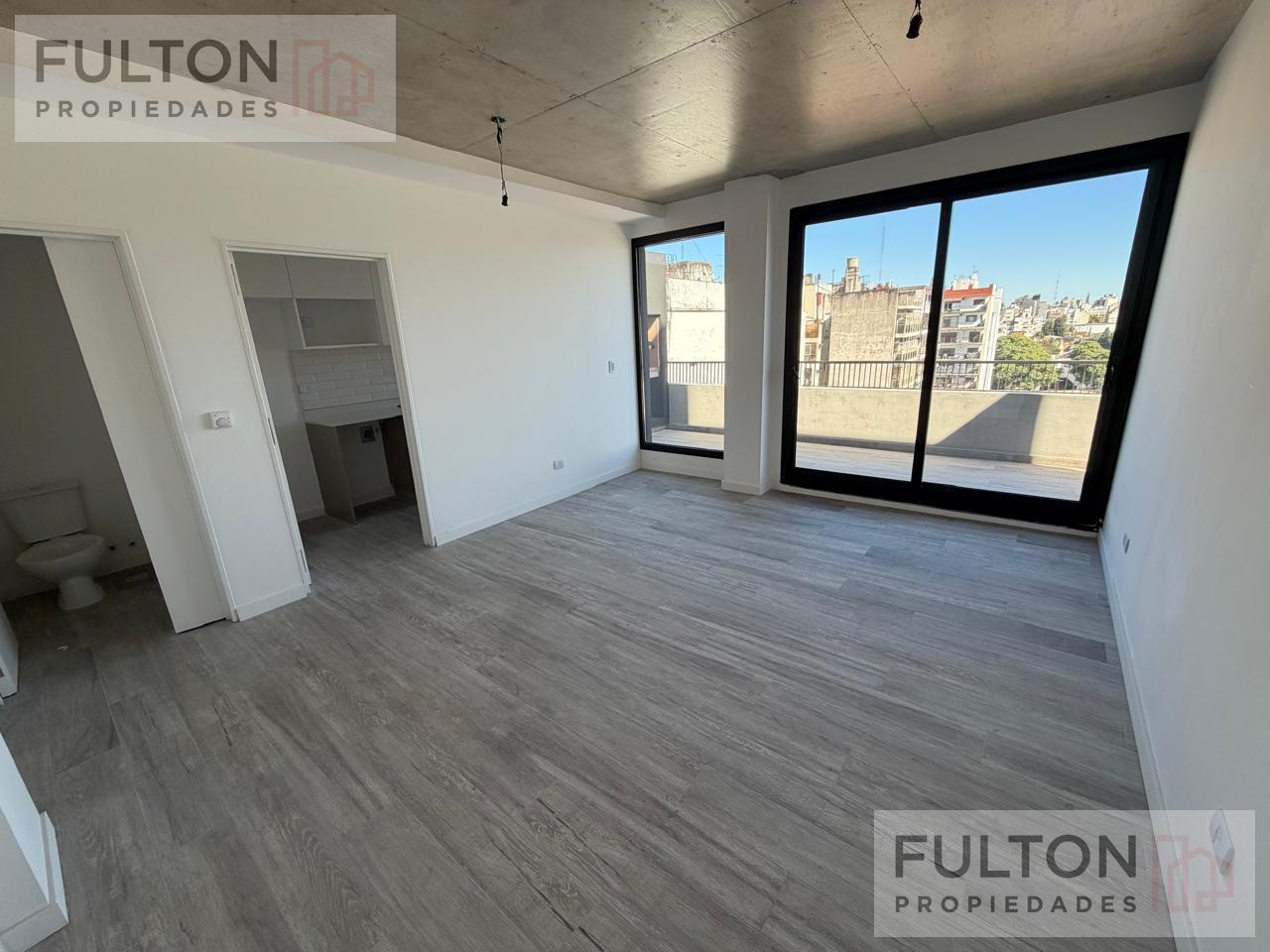 Foto de VENTA DOS AMBIENTES VILLA CRESPO CON BALCON TERRAZA Y PARRILLA, imagen 1