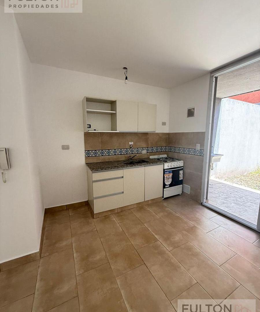 Foto de VENTA MONOAMBIENTE CON JARDÍN EN PATERNAL, imagen 4