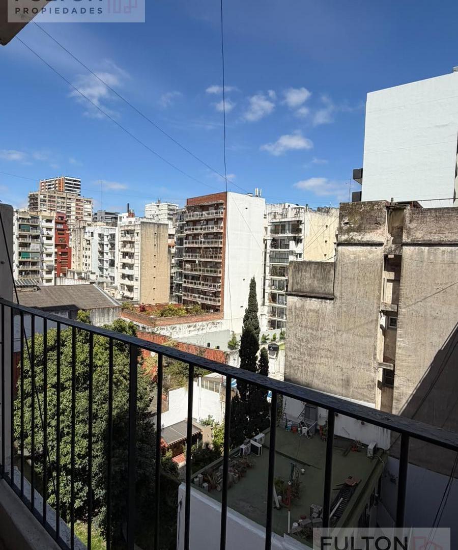 Foto de VENTA DEPARTAMENTO CUATRO AMBIENTES CON DEPENDENCIA PALERMO, imagen 3
