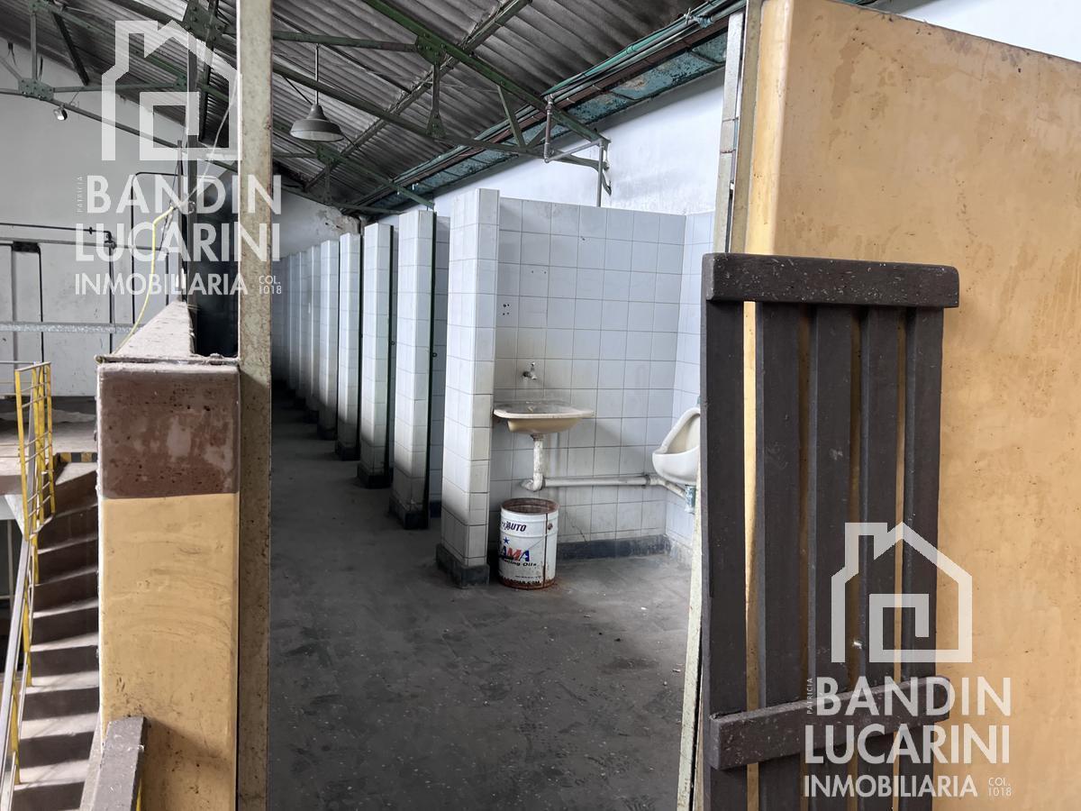 Galpon y Oficinas en Venta Berazategui - Ideal Escuela, Educacion, Sanatorio, Clinica, Bancos 5