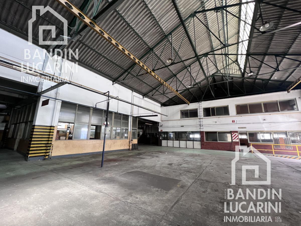 Galpon y Oficinas en Venta Berazategui - Ideal Escuela, Educacion, Sanatorio, Clinica, Bancos 1