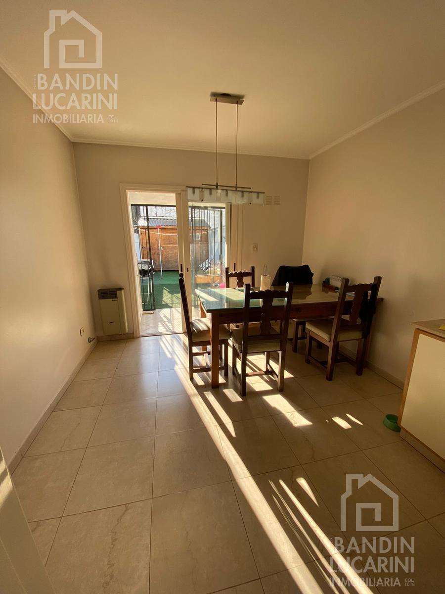Casa en Venta en Berazategui - Apto Credito. Toma Permuta 5