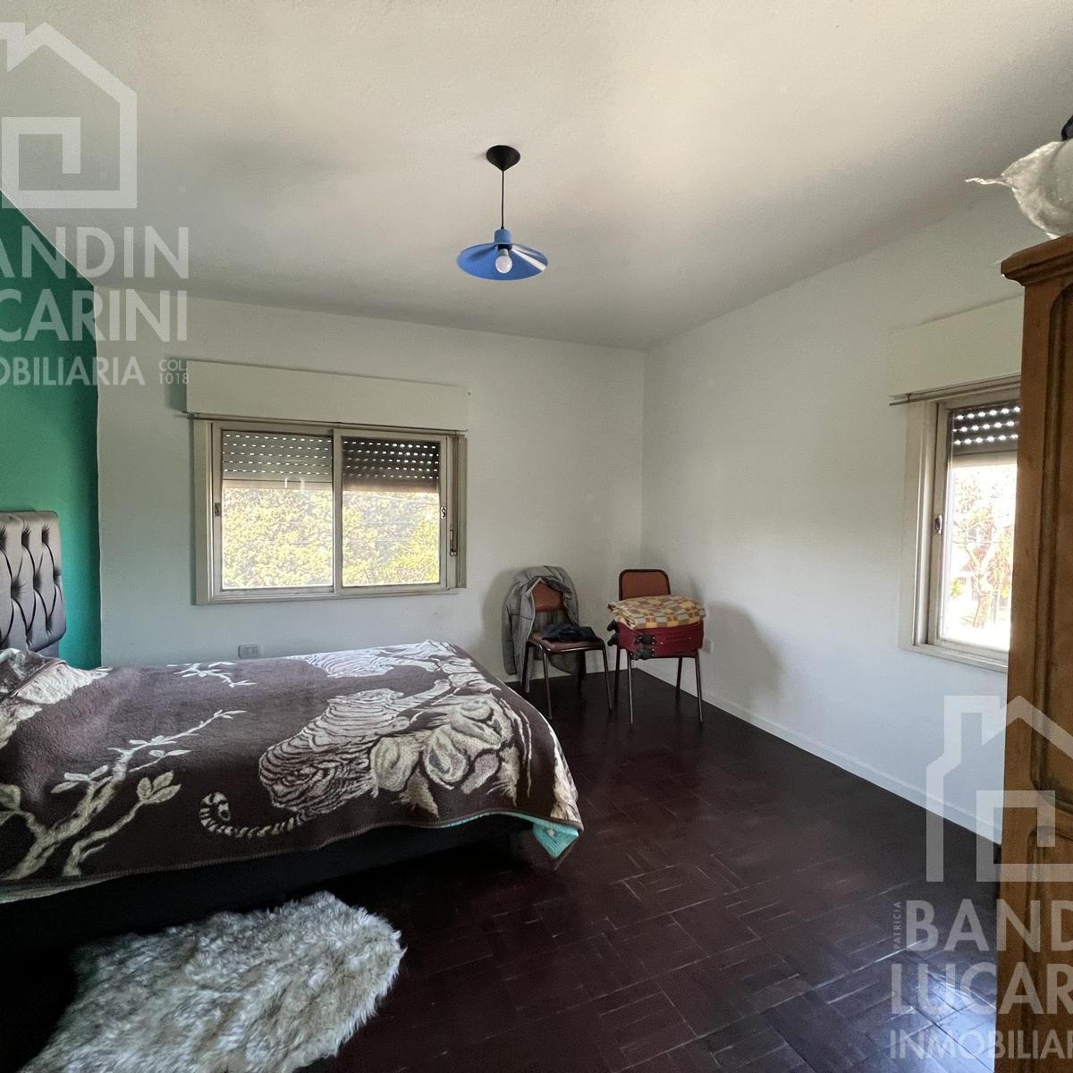 Departamento en Venta de 2 Amb C/ Cochera y Amplia Terraza. Apto Credito. 1