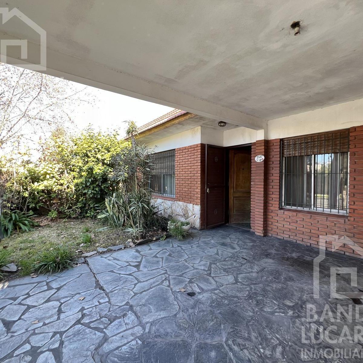 Casa en Berazategui en Venta Depto a Continuacion. 1