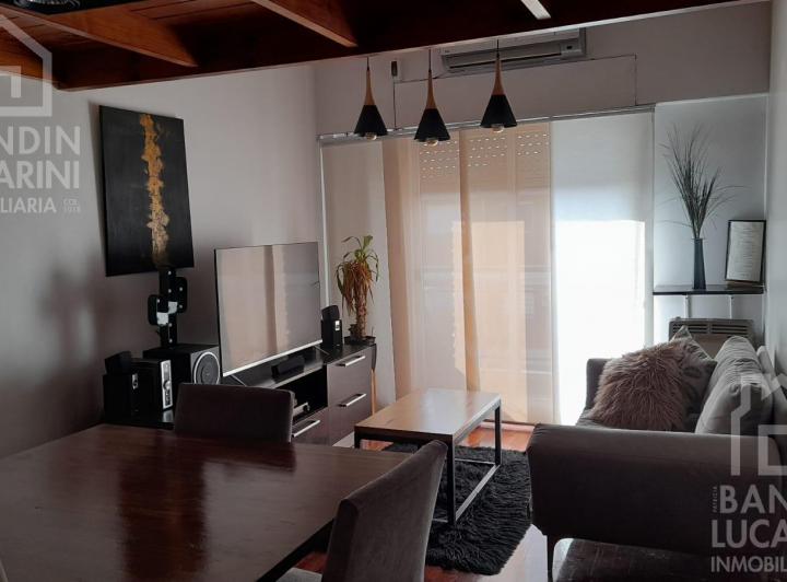 Departamento en  Alquiler de 3 AMB + Entrepiso C/ Cochera. Amenities 2