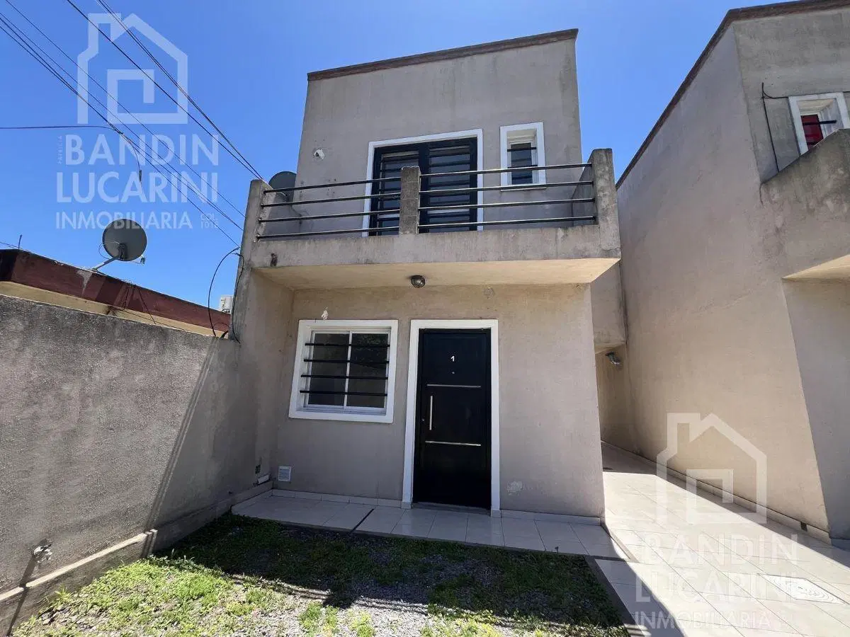 Duplex en Alquiler de 3 Amb con Jardin en Berazategui. 4