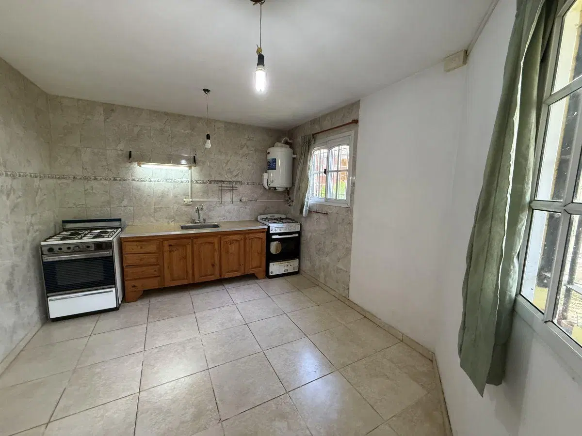 Departamento en alquiler en Berazategui 2
