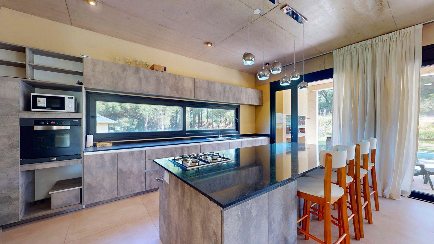 Foto de CASA EN VENTA EN COSTA ESMERALDA - OPORTUNIDAD A METROS DEL MAR, imagen 2