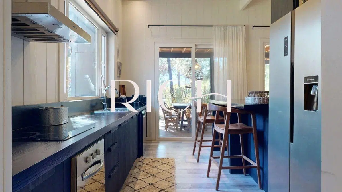 CASA EN VENTA EN COSTA ESMERALDA - A PASOS DEL MAR 8