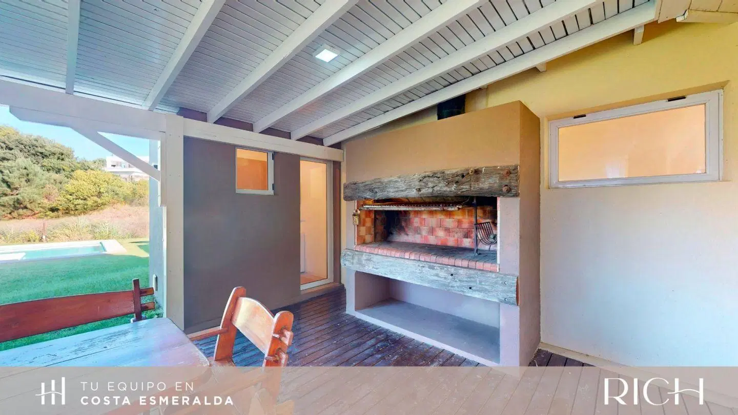 Casa en venta en Costa Esmerlada - OPORTUNIDAD con PILETA 2