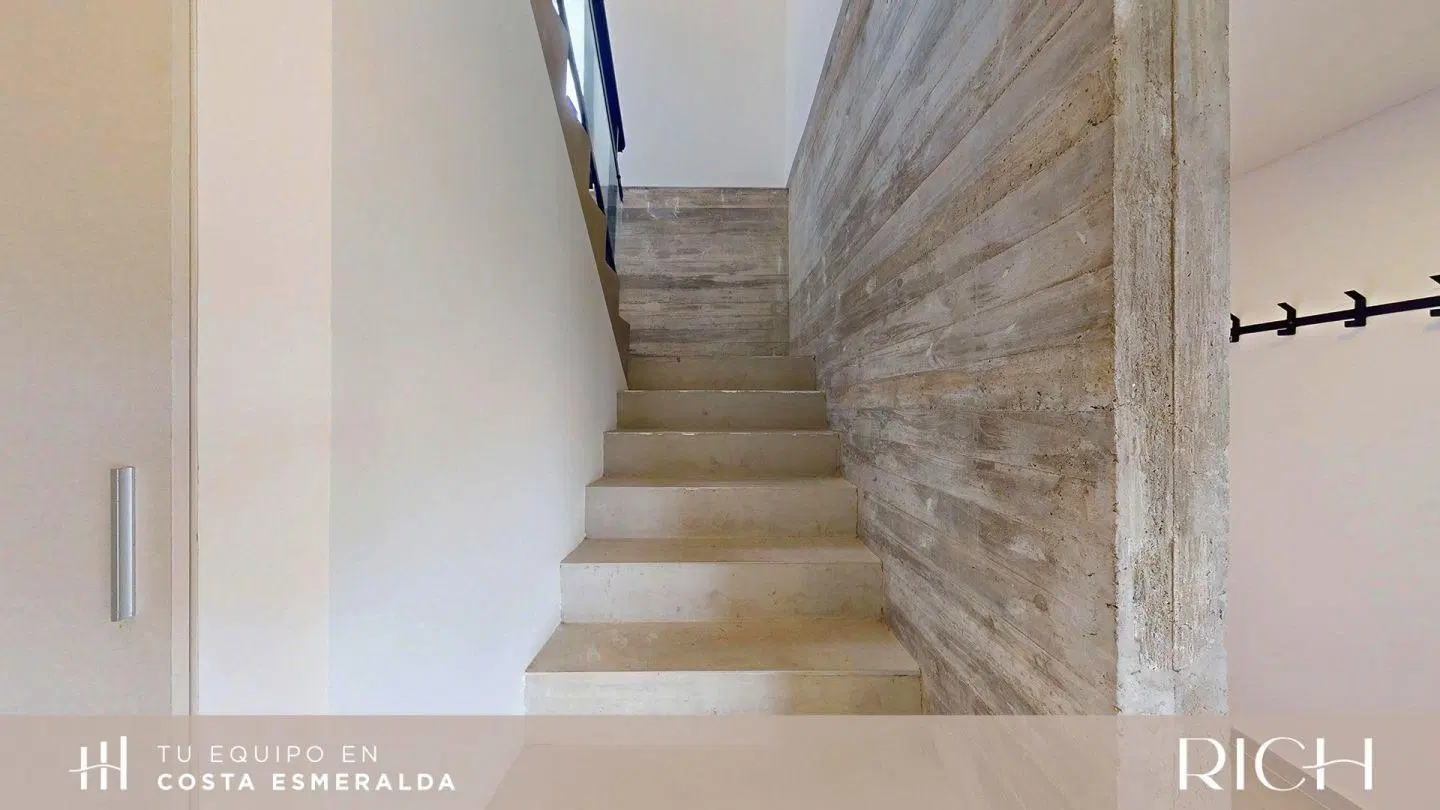 OPORTUNIDAD A LA VENTA EN COSTA ESMERALDA 4 DORMITORIOS - GAS NATURAL - PILETA 3