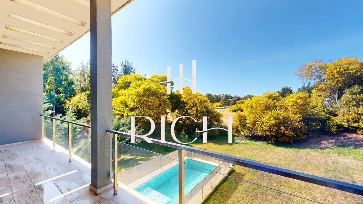 Casa en venta Costa Esmeralda - Fondo a la cancha de Golf 4