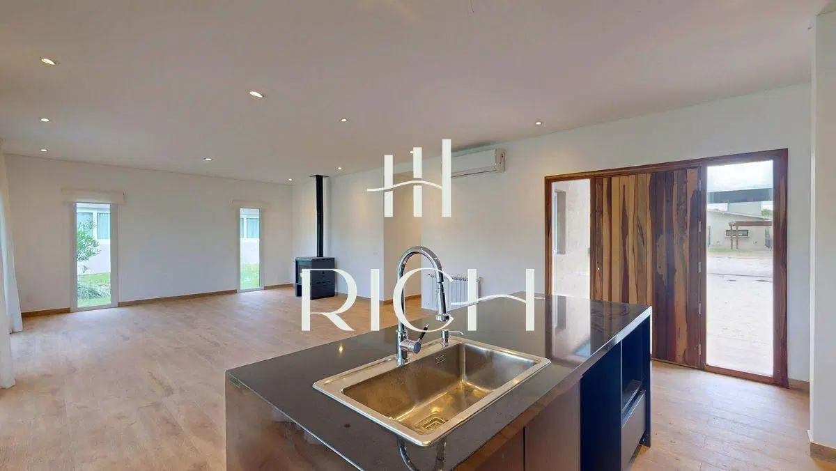 Casa en Venta en Costa Esmeralda - Barrio Senderos IV A Estrenar 4