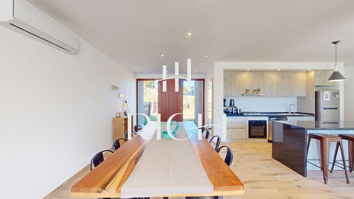 Foto de Casa 4 ambientes 4 dormitorios. | Golf I - Costa Esmeralda al 100, imagen 1