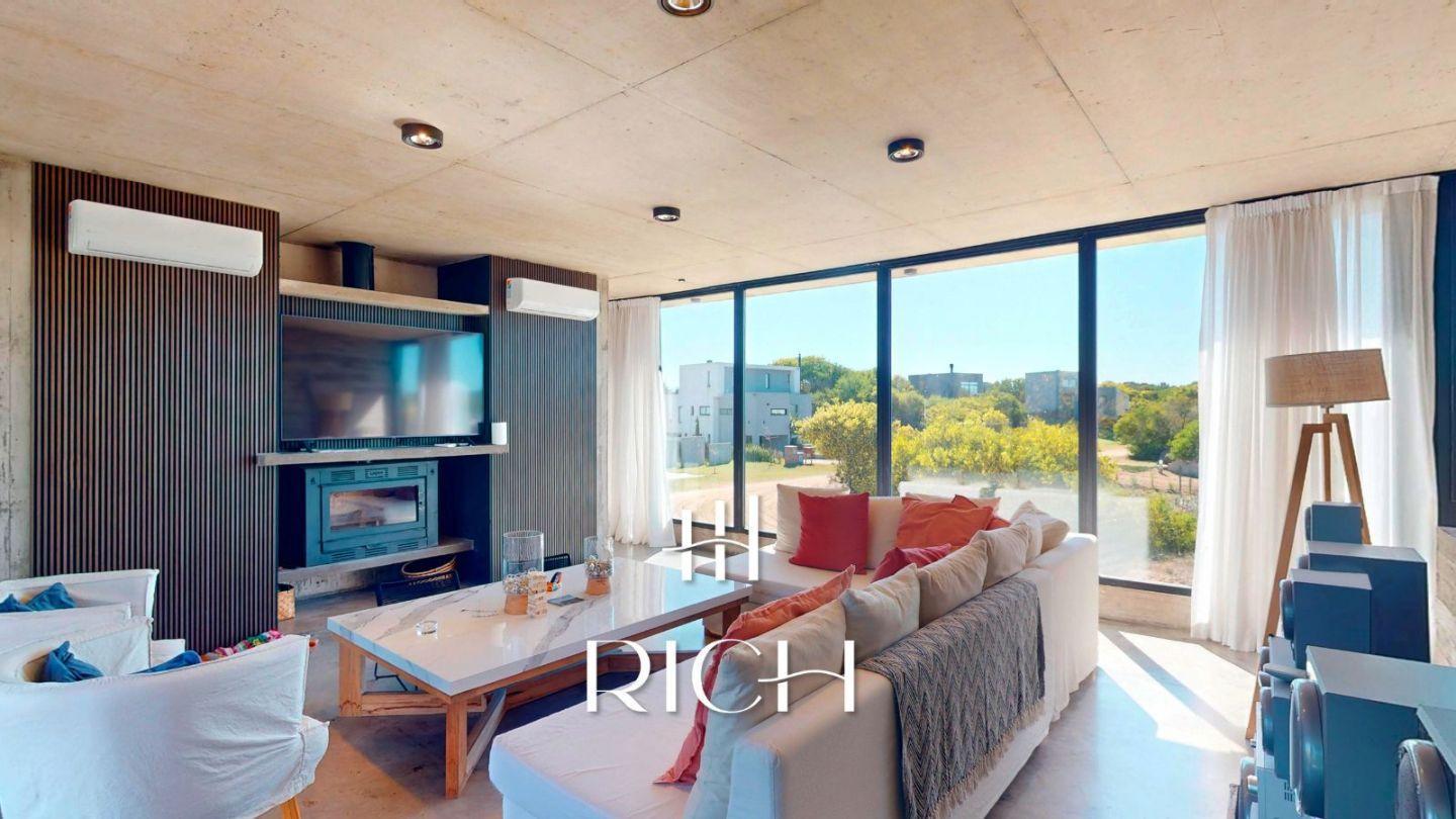 Foto de Casa de Hormigón Visto en Venta en Costa Esmeralda - Residencial II, imagen 5