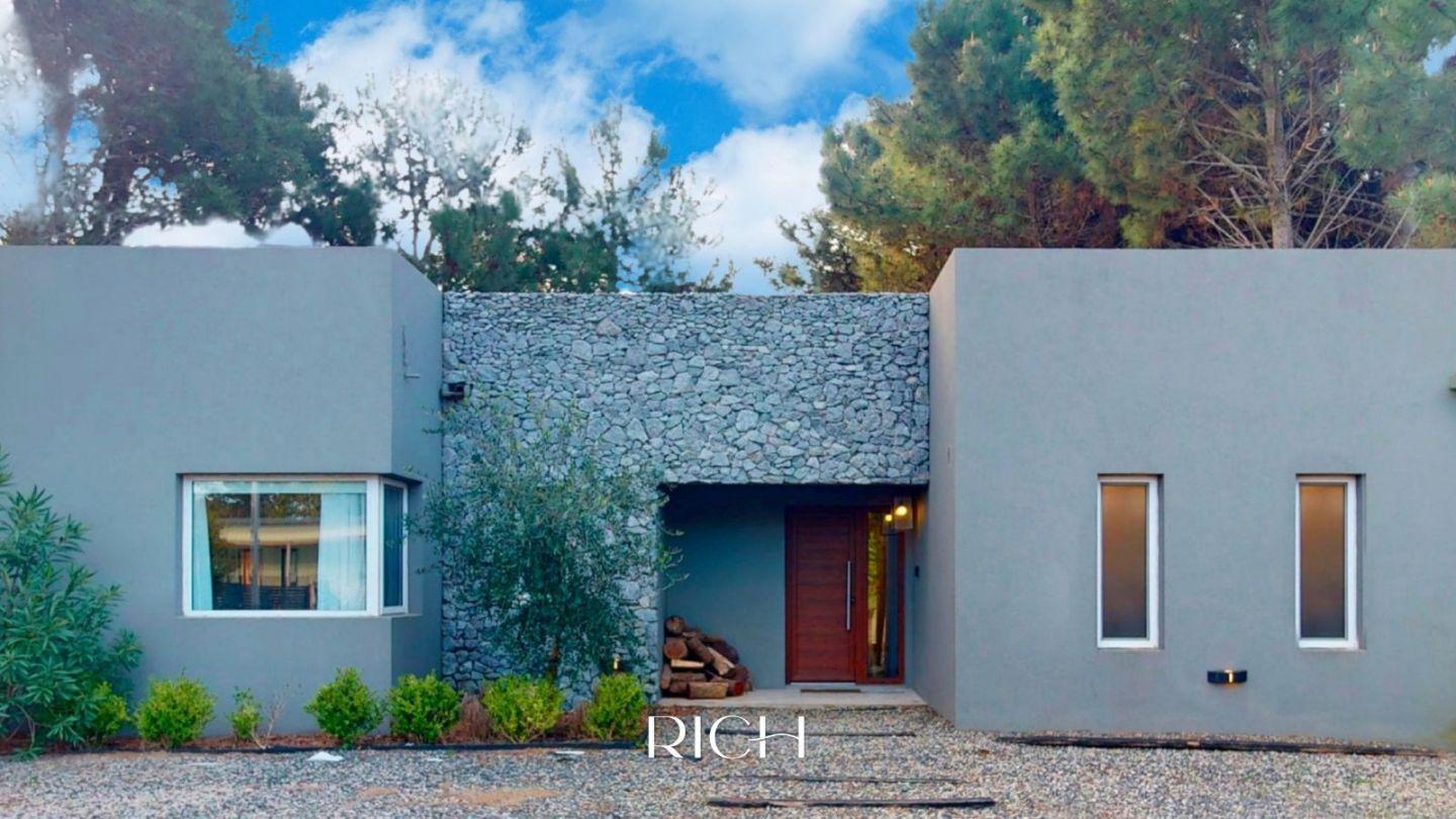 Foto de Casa en Venta en Costa Esmeralda - Golf II OPORTUNIDAD, Gas Natural y, imagen 2