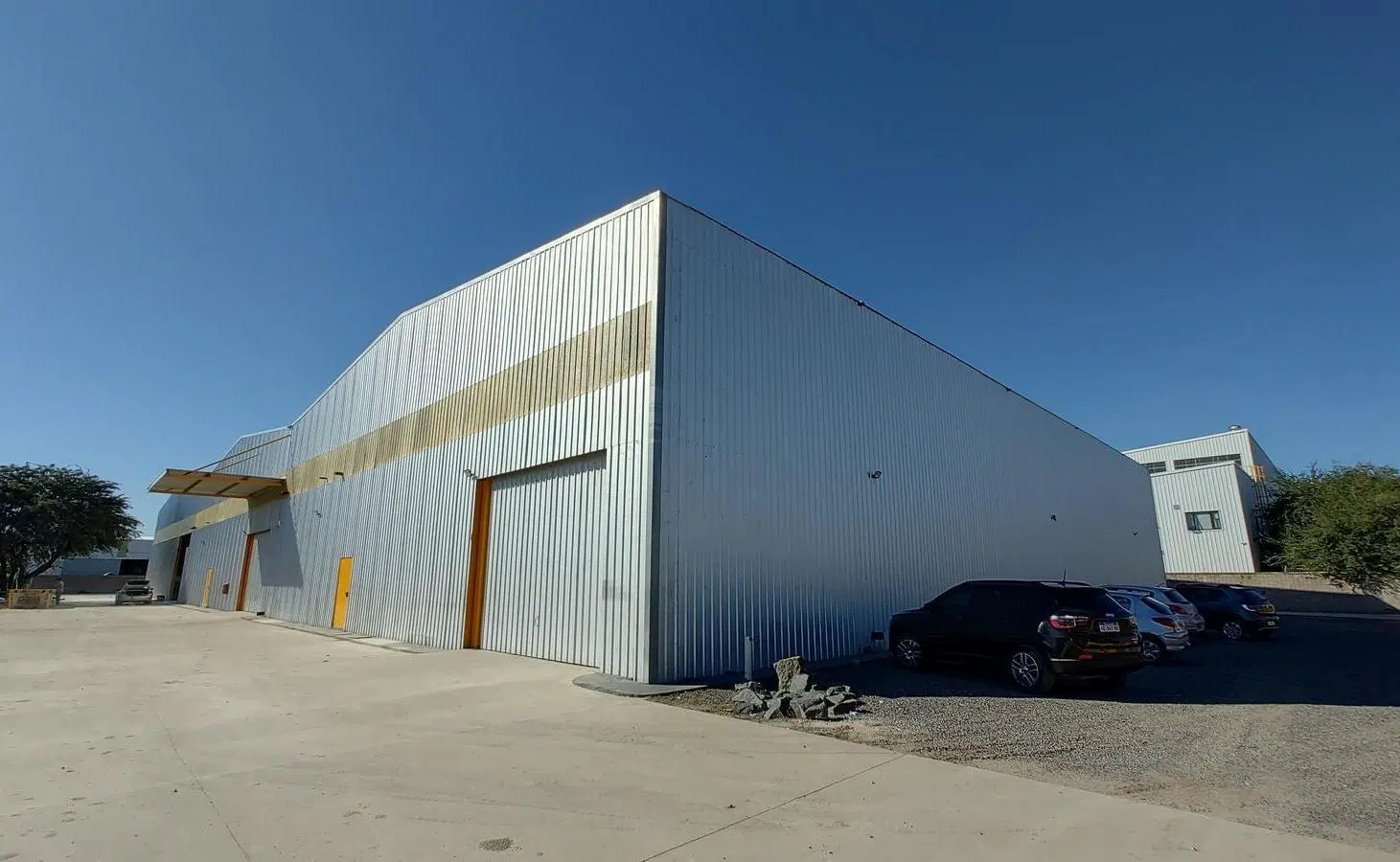 Nave Industrial en Ferreyra, Camino el Carmelo. 2000 m2. 1