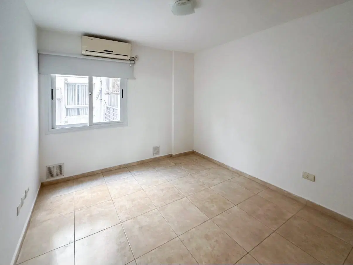 Departamento 2 Dormitorios en General Paz. Excelente Ubicacion 2