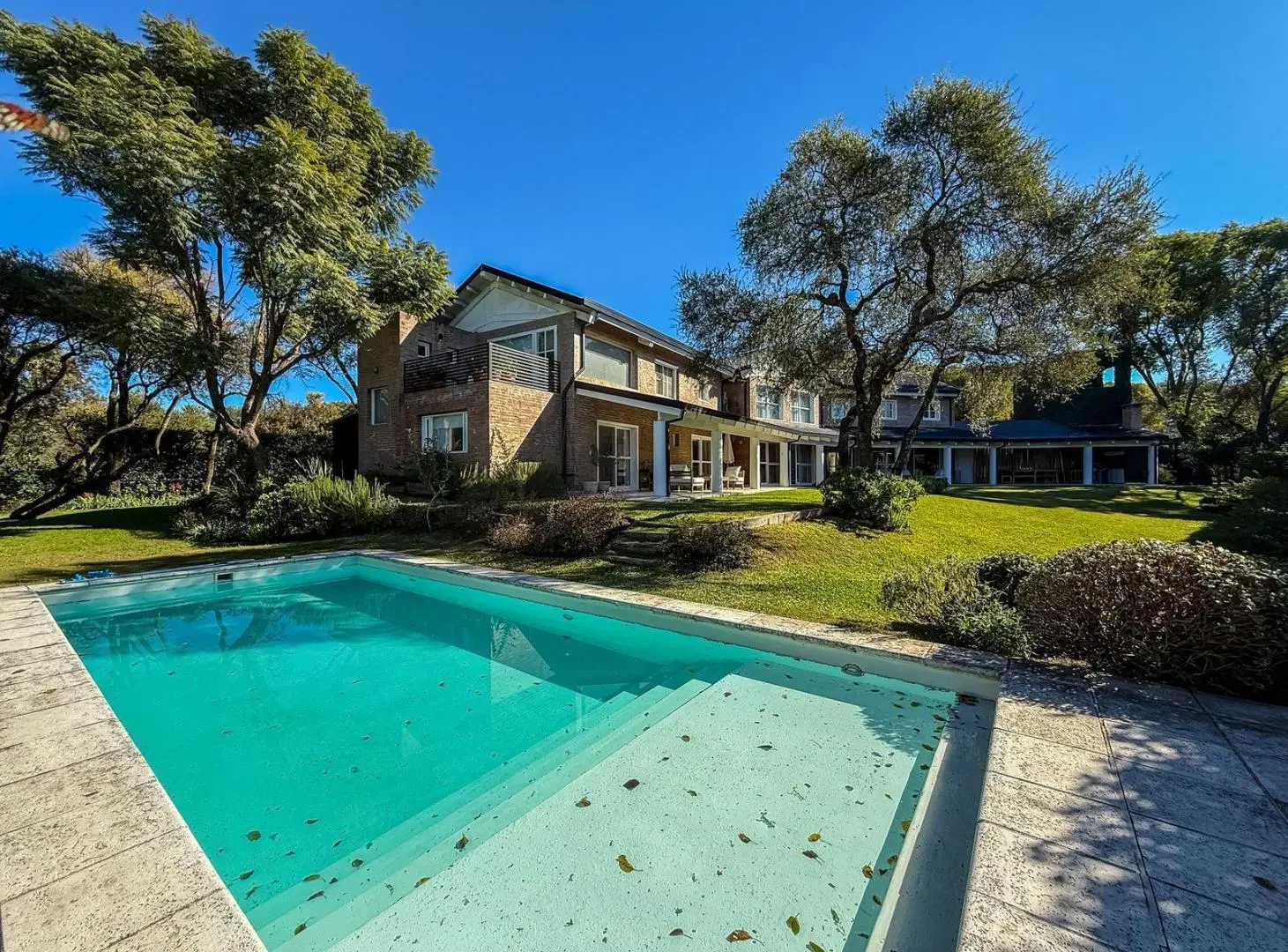Casa en Venta Lomas de la Carolina 5