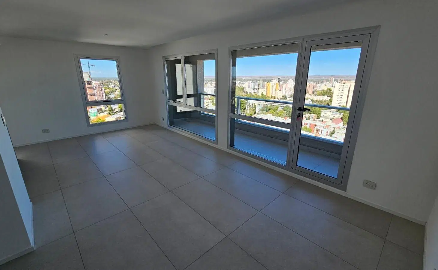 ALQUILER - Departamento 2 dorm + cochera / Av. Dr. Ramón 71 Piso 12 4