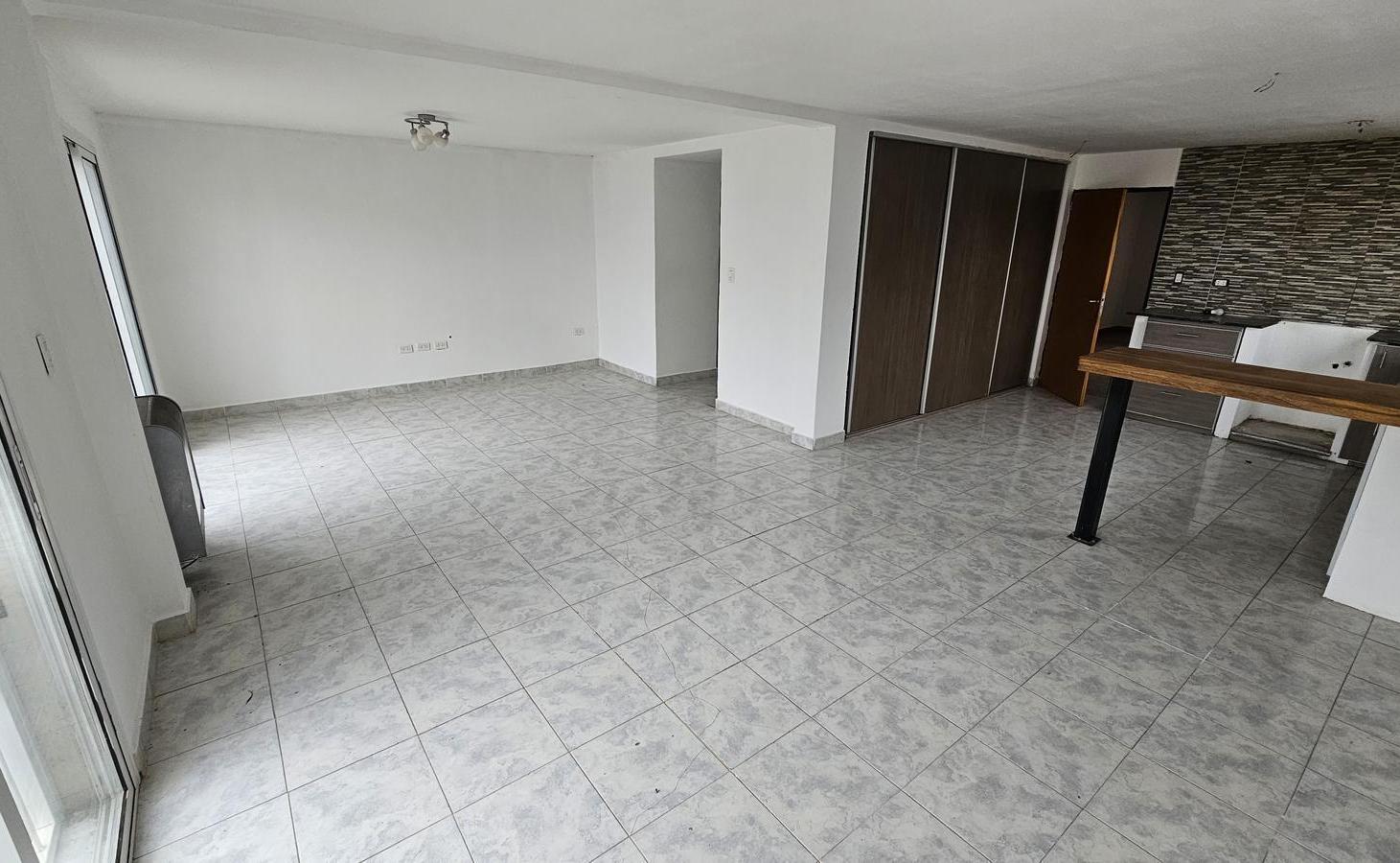 Foto de VENTA \Casa 4 dormitorios \Loteo Nueva Era \Cinco Saltos, imagen 1