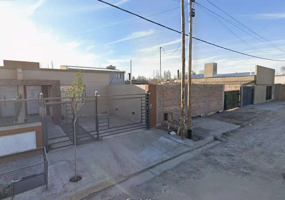 Venta Casa 2 dormitorios \ Copihue 3900 - Plottier - Neuquén - Apta Crédito 2