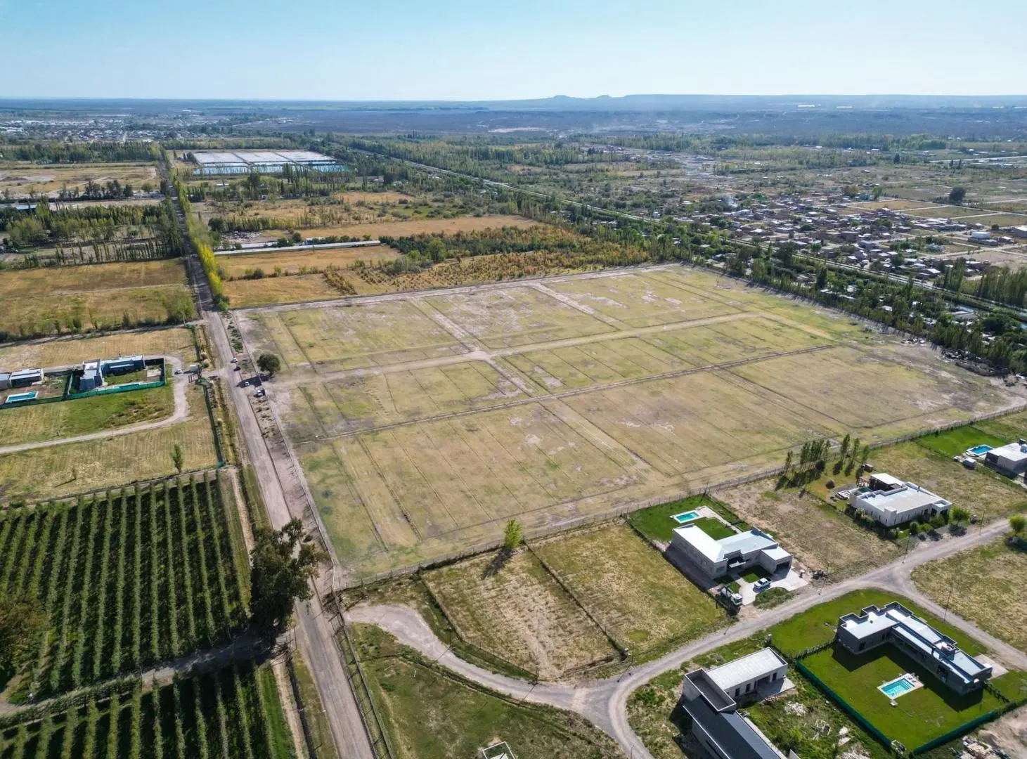 VENTA LOTE 800M2 BARRIO CERRADO "LA PAUSA" - CIPOLLETTI 3