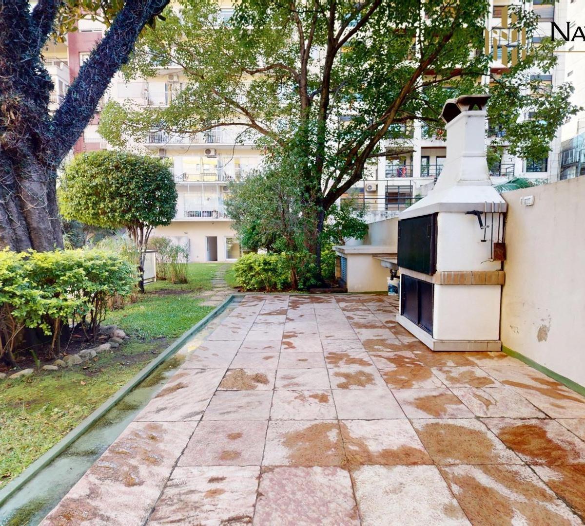 Semipiso de Categoria Cochera Amenities Seg 24hs Permuta 4
