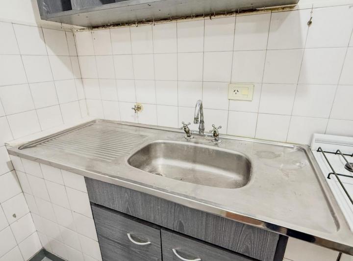 Departamento en Alquiler – 2 Ambientes – Av Libertador 5