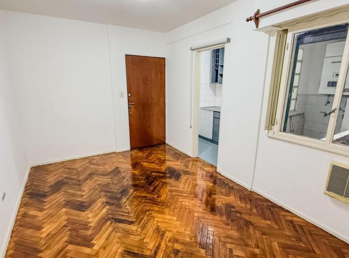 Departamento en Alquiler – 2 Ambientes – Av Libertador 1