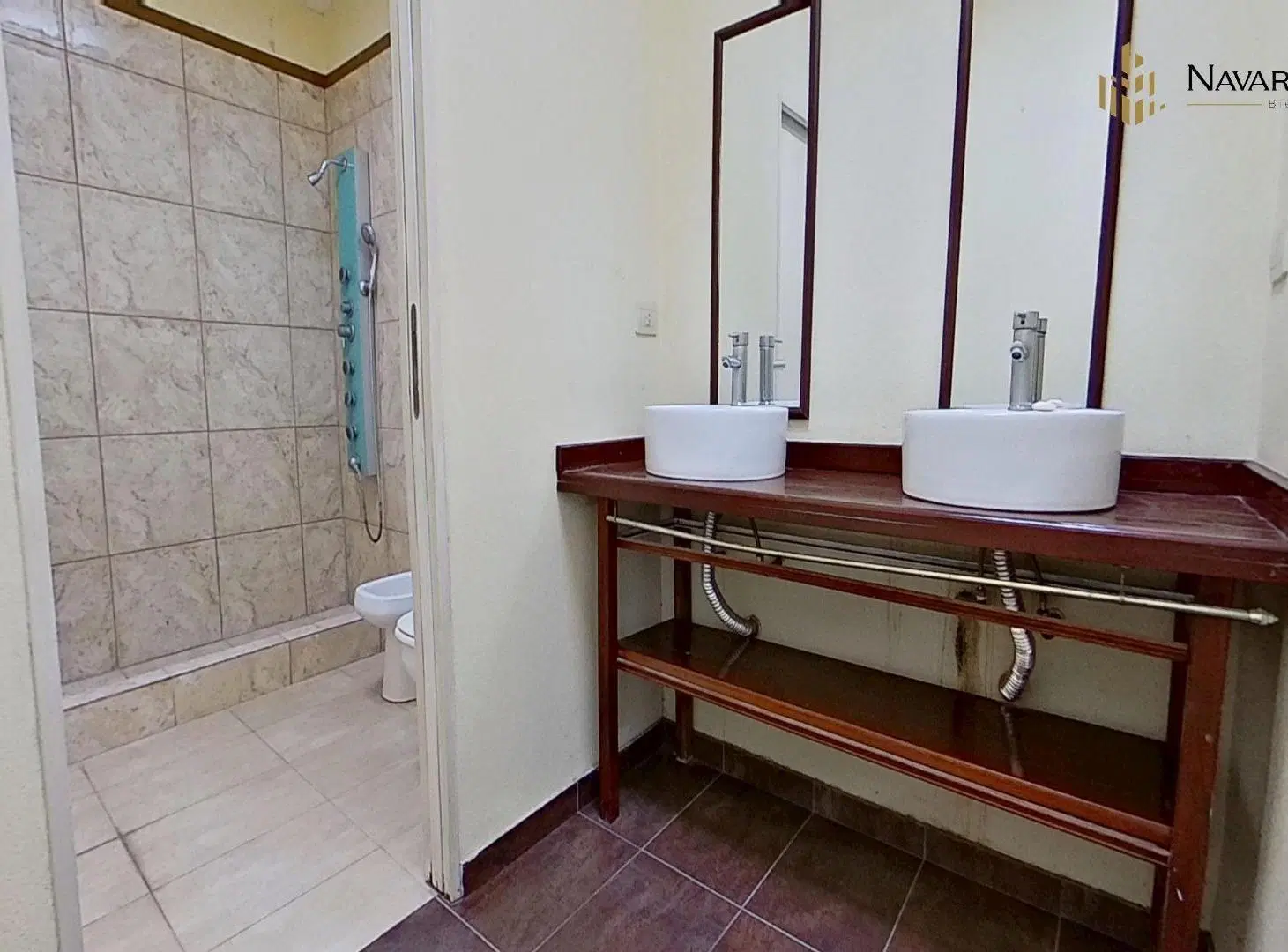 VENTA CASA RECICLADA + MONOAMBIENTE EN SAN ISIDRO 1