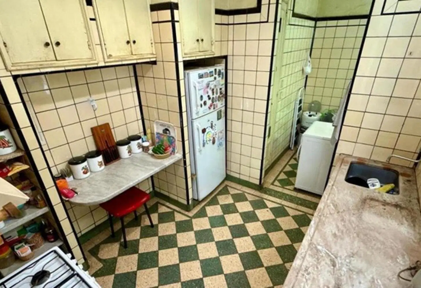 PETIT HOTEL de 8 ambientes en dos plantas estilo europeo 5