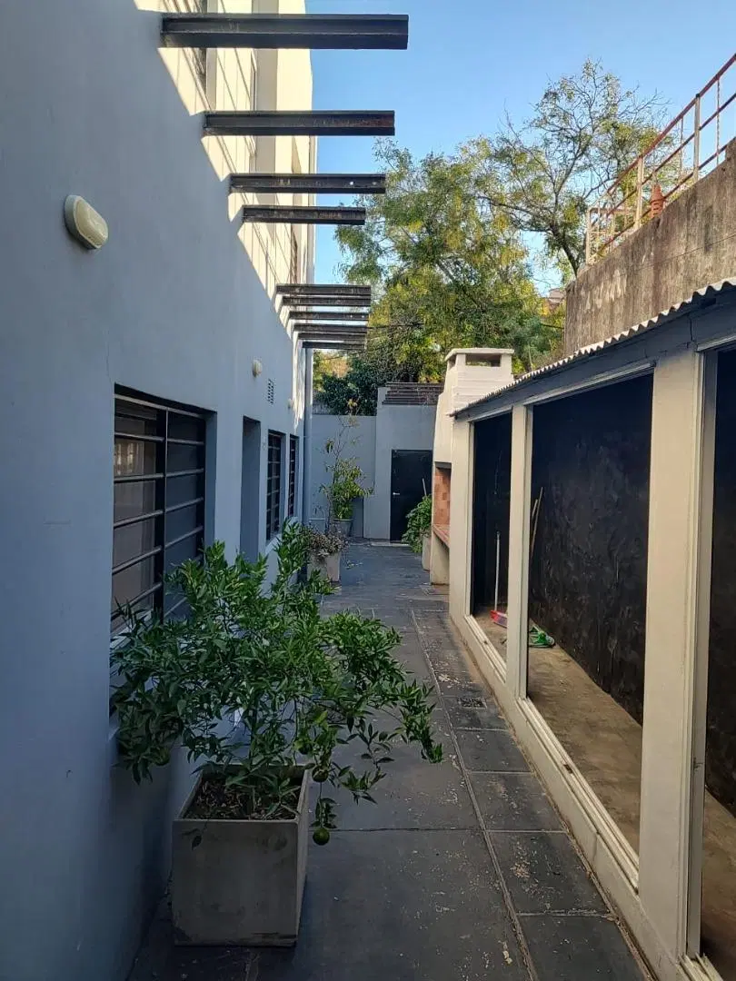 TRIPLEX 5 AMB JARDIN TERRAZA Y PATIO 2