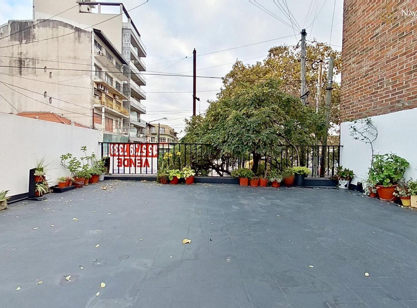Foto de CASA CON TERRAZA PARRILLA VALENTIN ALSINA LANUS, imagen 1