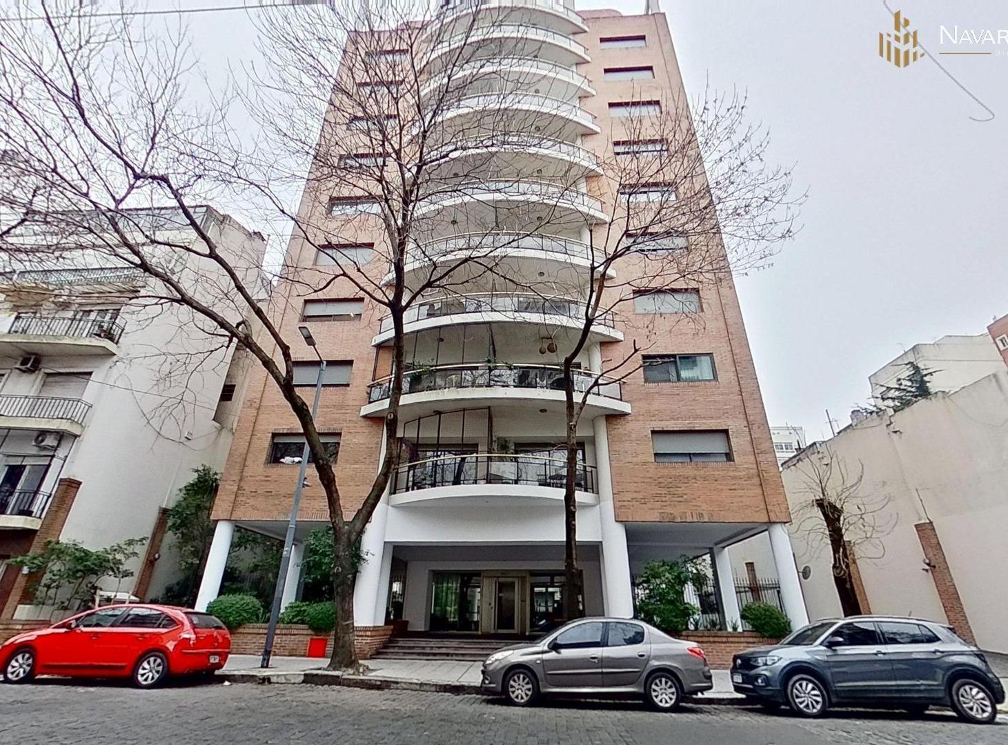 Foto de VENTA DEPTO 4 AMBIENTES CON COCHERA - ACEPTA PERMUTA, imagen 2