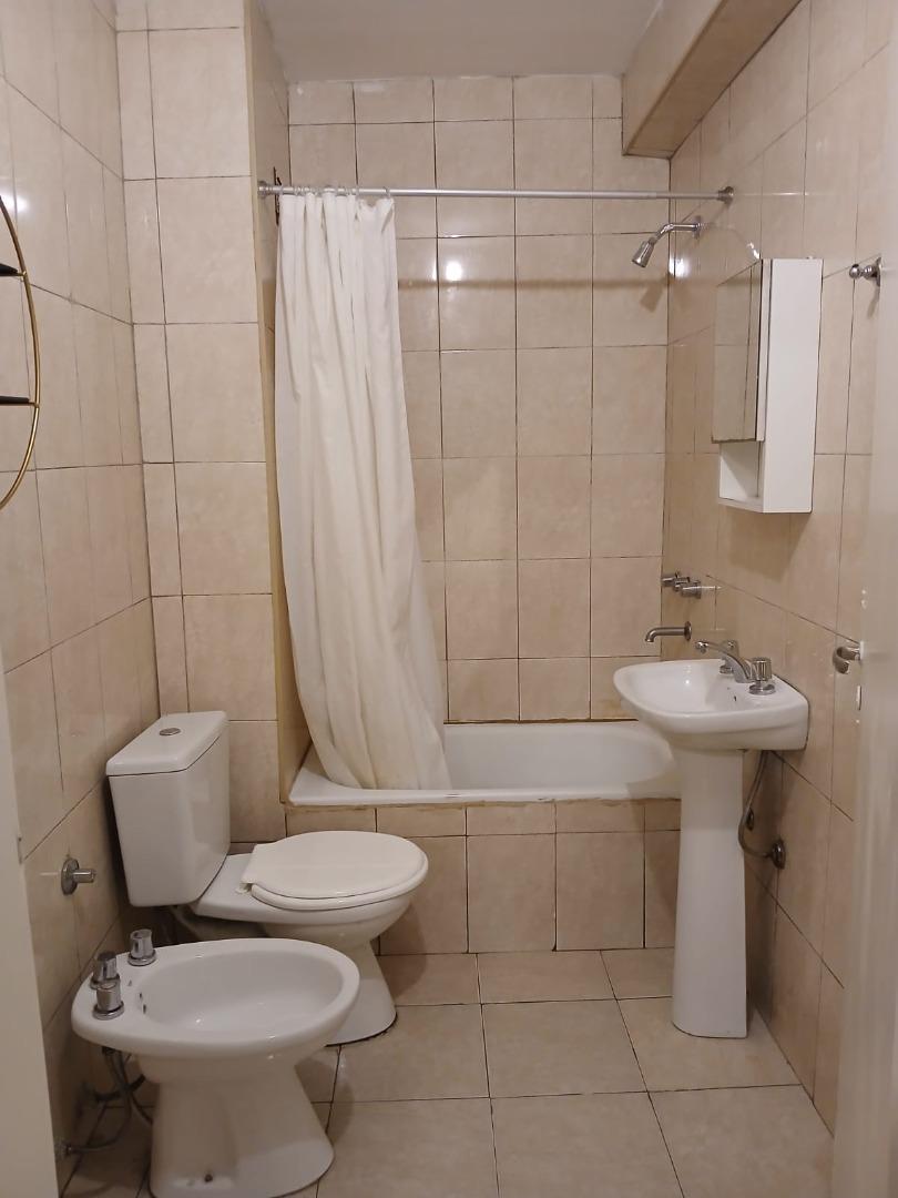 Foto de VENTA DEPARTAMENTO EN VILLA PUEYRREDON, imagen 2