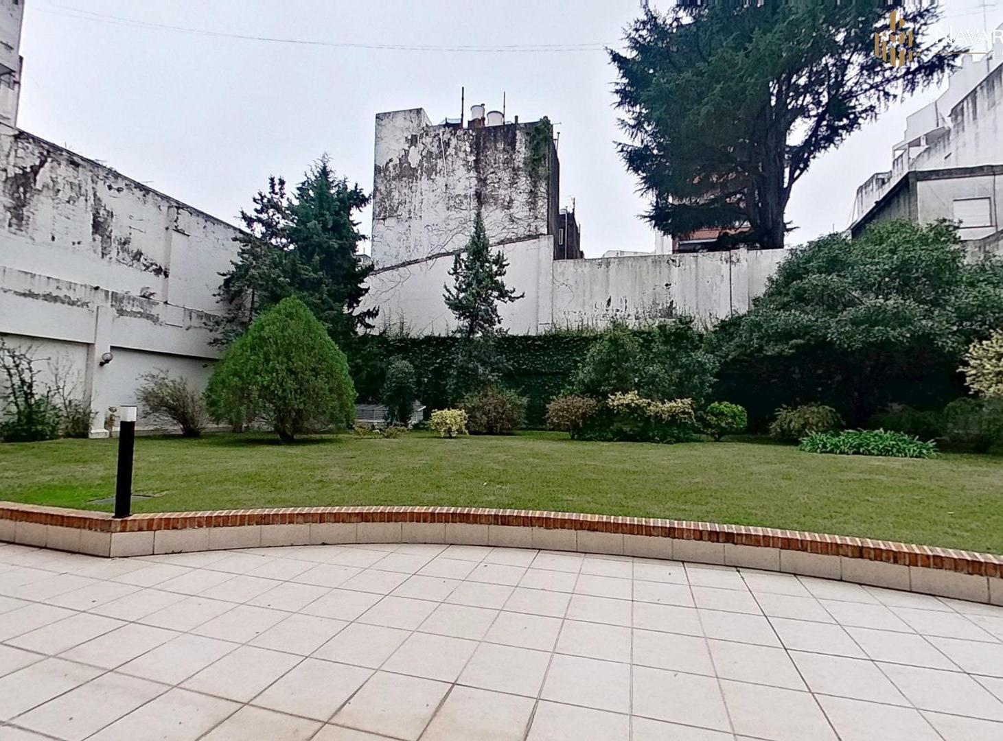 Foto de VENTA DEPTO 4 AMBIENTES CON COCHERA - ACEPTA PERMUTA, imagen 5