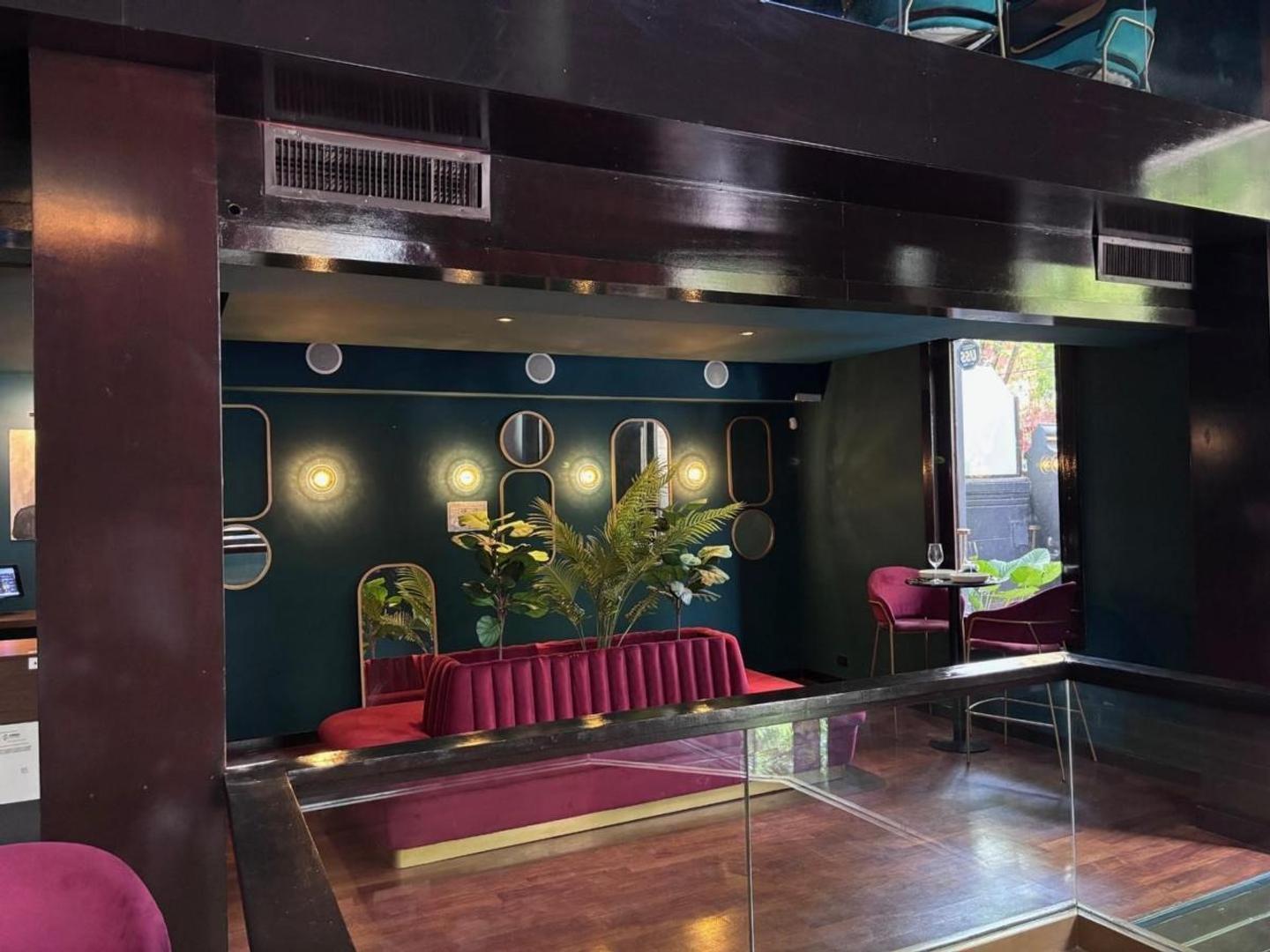 Foto de Local / CASA / HOTEL de 6 Pisos en Venta en Nuñez, imagen 3