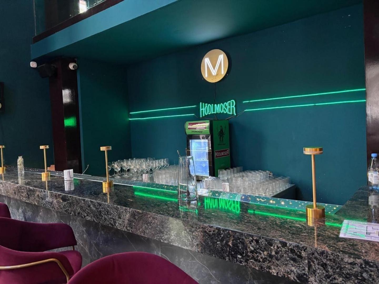 Foto de Local / Casa / Hotel de 6 Pisos en Venta en Nuñez, imagen 2