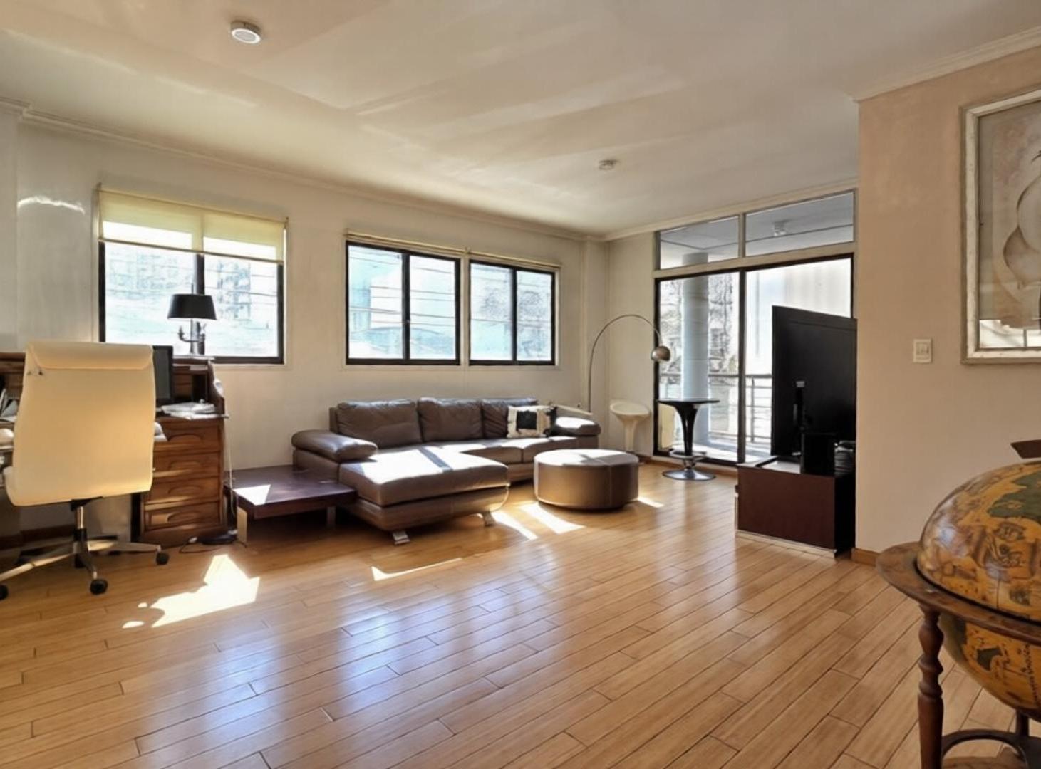Foto de VENTA SEMIPISO EN TORRE DE CATEGORIA CABALLITO, imagen 3