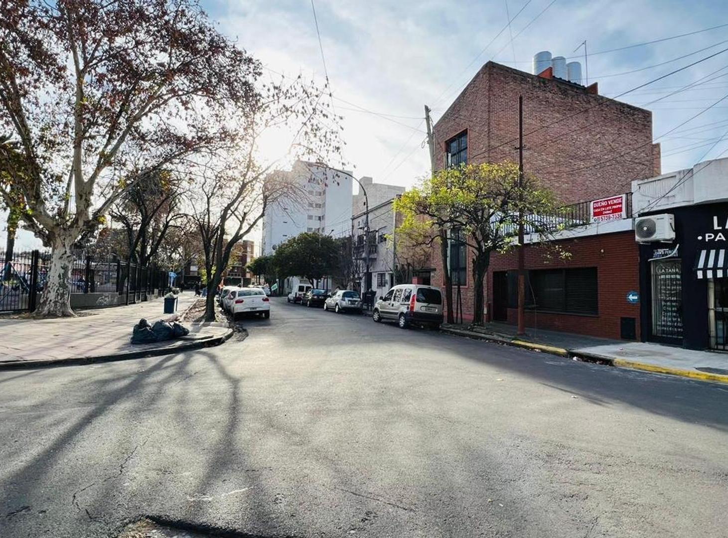 Foto de Casa en Venta con Terraza Parrilla Valentin Alsina Lanus, imagen 3