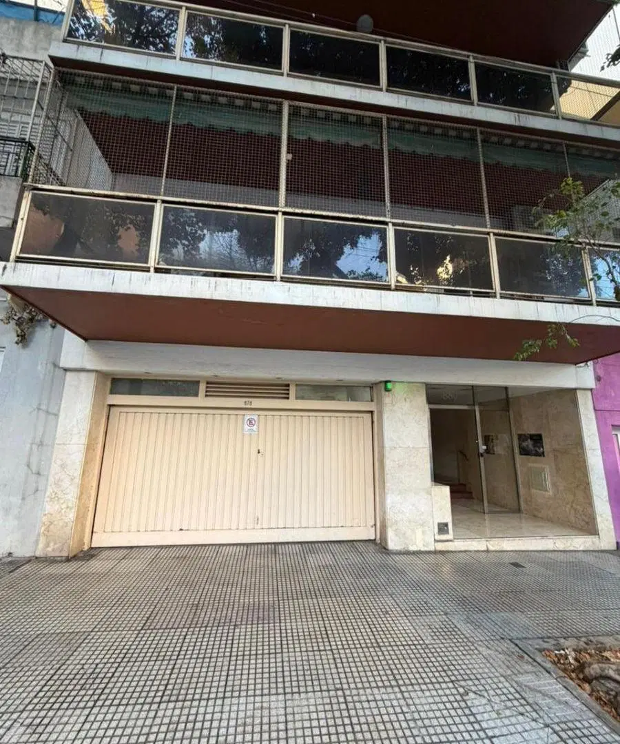 COCHERA CUBIERTA - AV. JUAN BAUTISTA ALBERDI 878 1