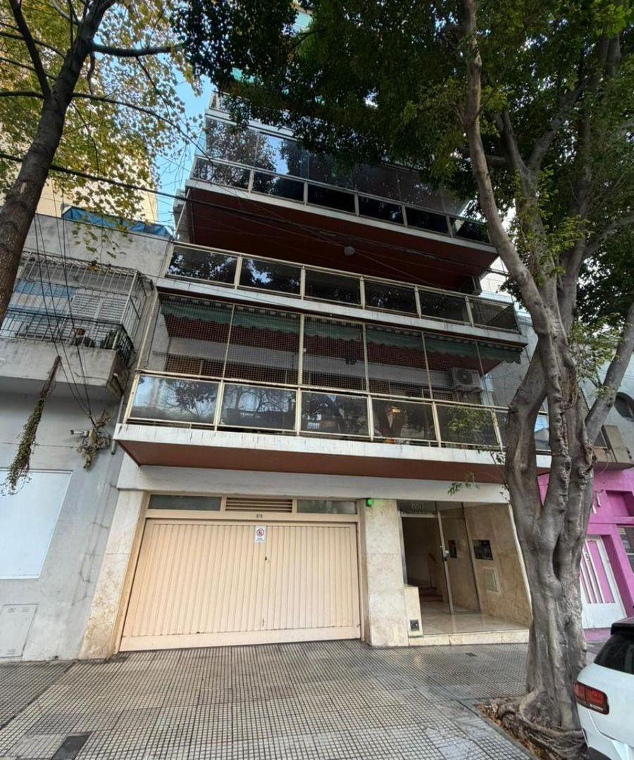 COCHERA CUBIERTA - AV. JUAN BAUTISTA ALBERDI 878
